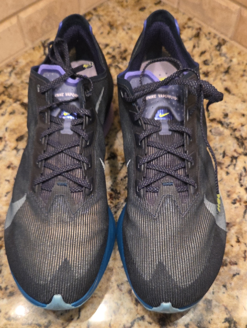 Nike Vaporfly 4 Men’s Road Racing Shoes  HF6414-401 Men 10/Woman 11.5